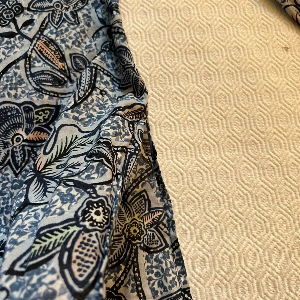 Tory Burch Navy and White Floral V-Neck Tunic Top